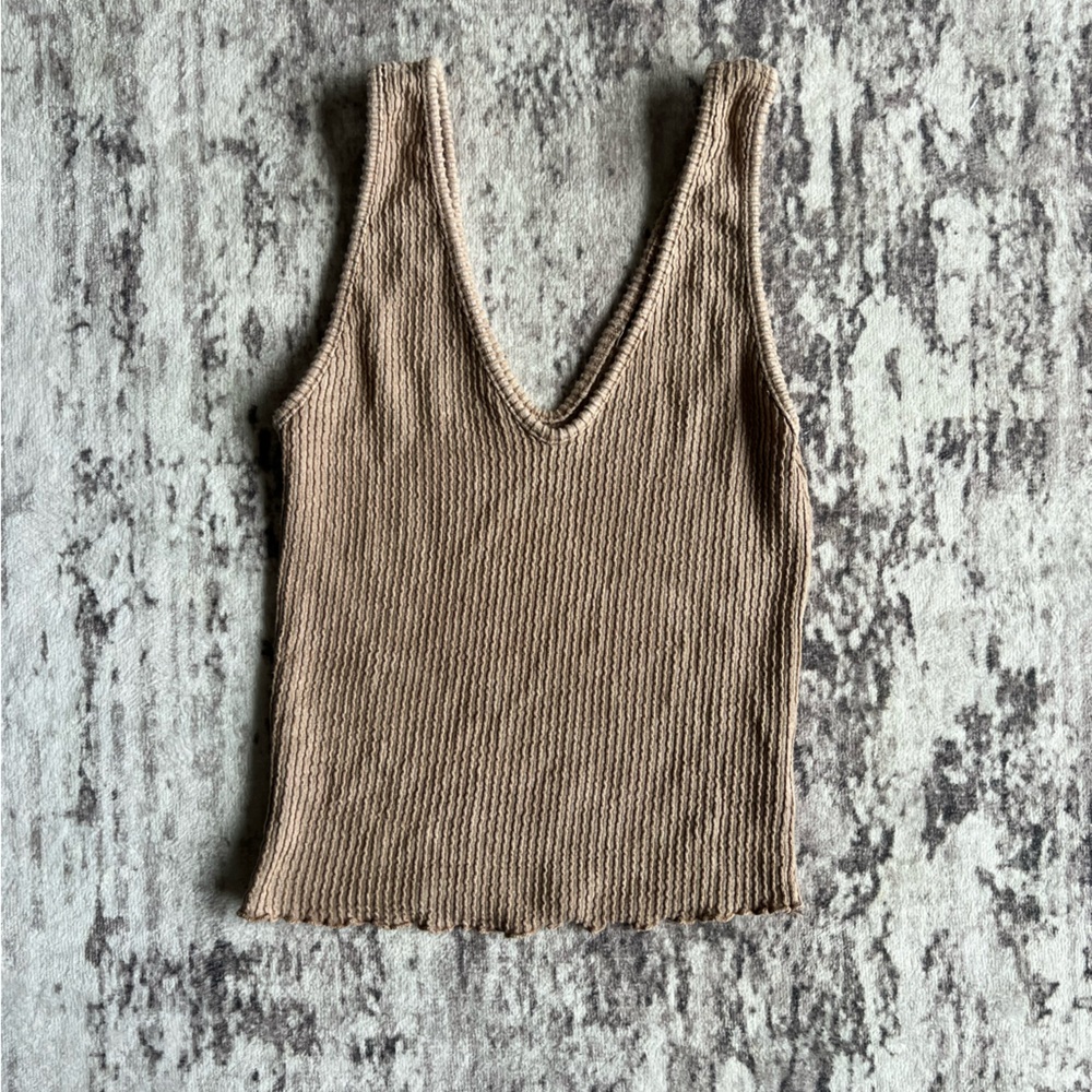 NWOT Women’s Tan Ribbed Cropped V Tank Top, size Small